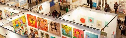 Colgado de cuadros para exposiciones – Feria de Arte Contemporáneo BADA –