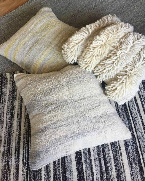 alfombras-y-mantas-tejidas-a-mano-tejido y teido natural-awanay-2