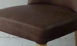 Sillas vintage en Palermo – Silla B&B Febo – Ebanistas