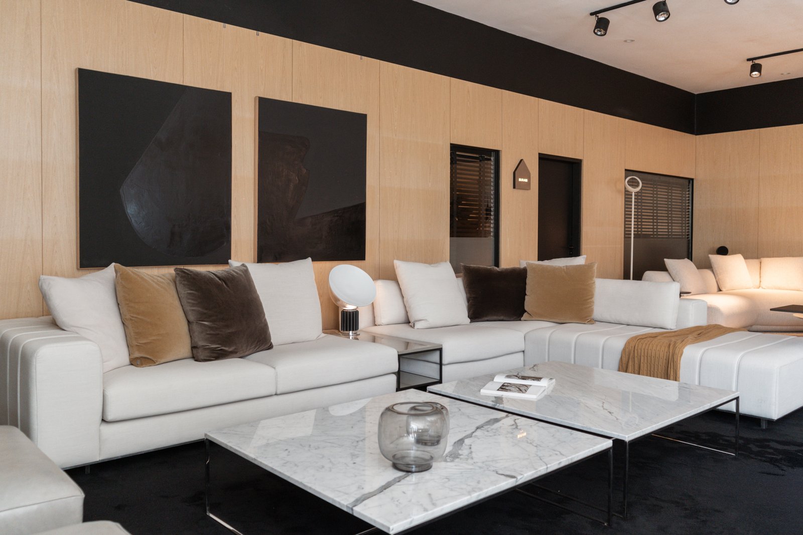 MOBILIARIO DE ALTA GAMA