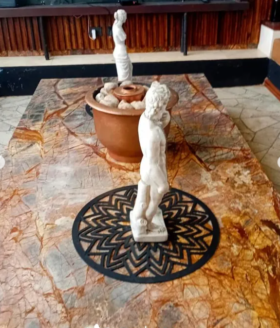 revestimientos en travertino en Nordelta