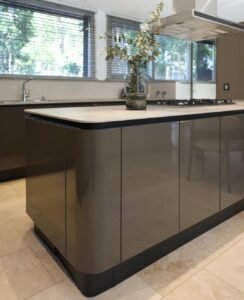 AMOBLAMIENTO DE COCINA